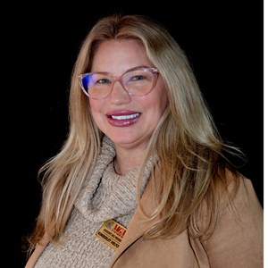 Photo of Kimberley Helton