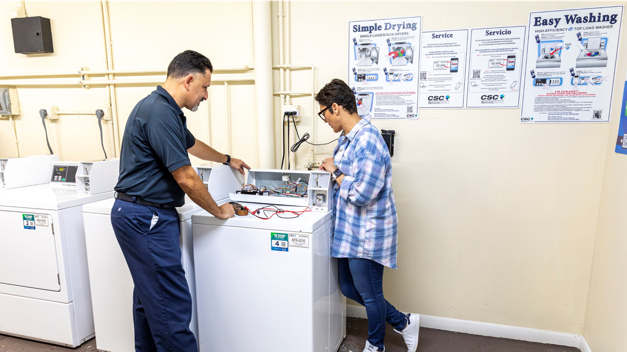 Service Tech assisting property manager