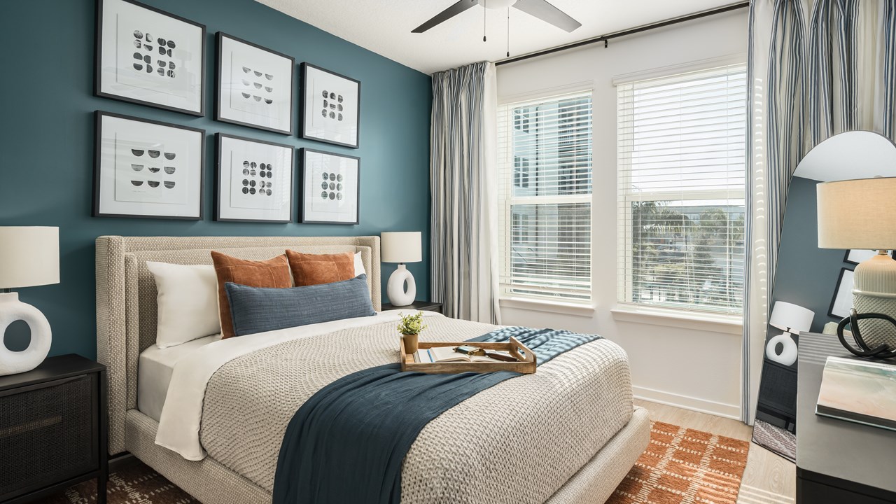 Model Unit - Palm Harbor, FL Gas Lamp Design