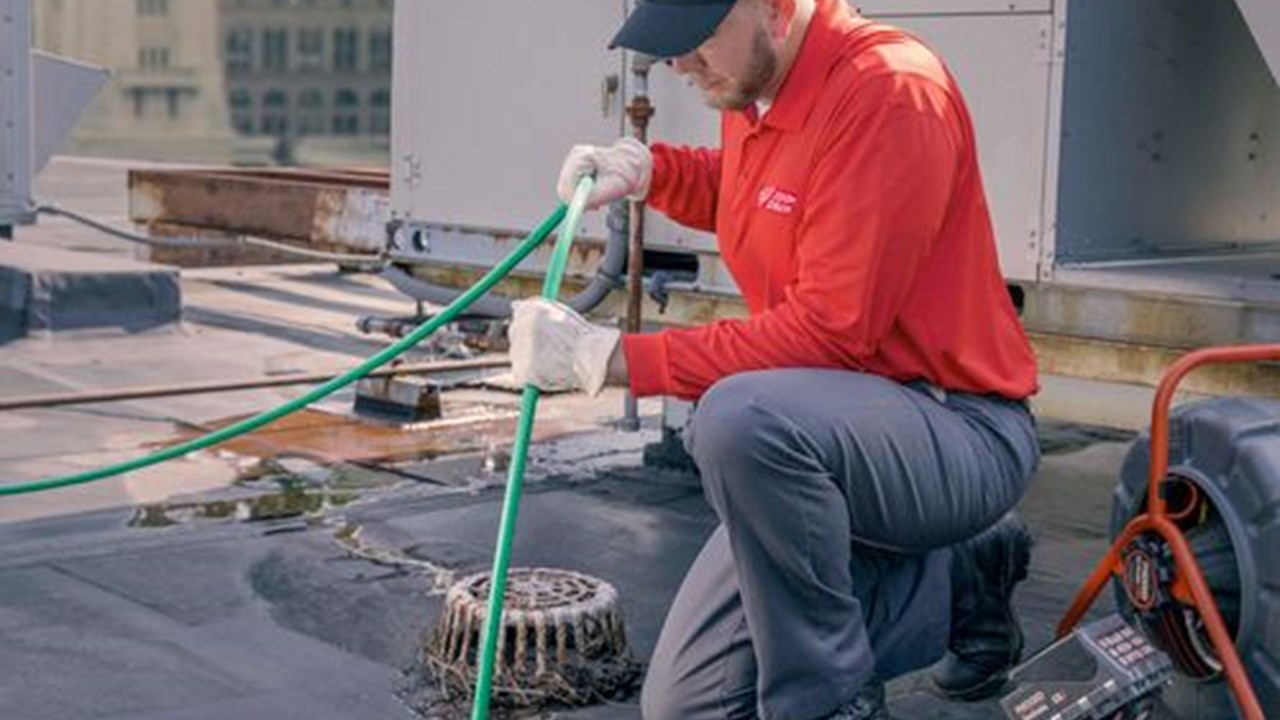 Jetting from Roof Vent