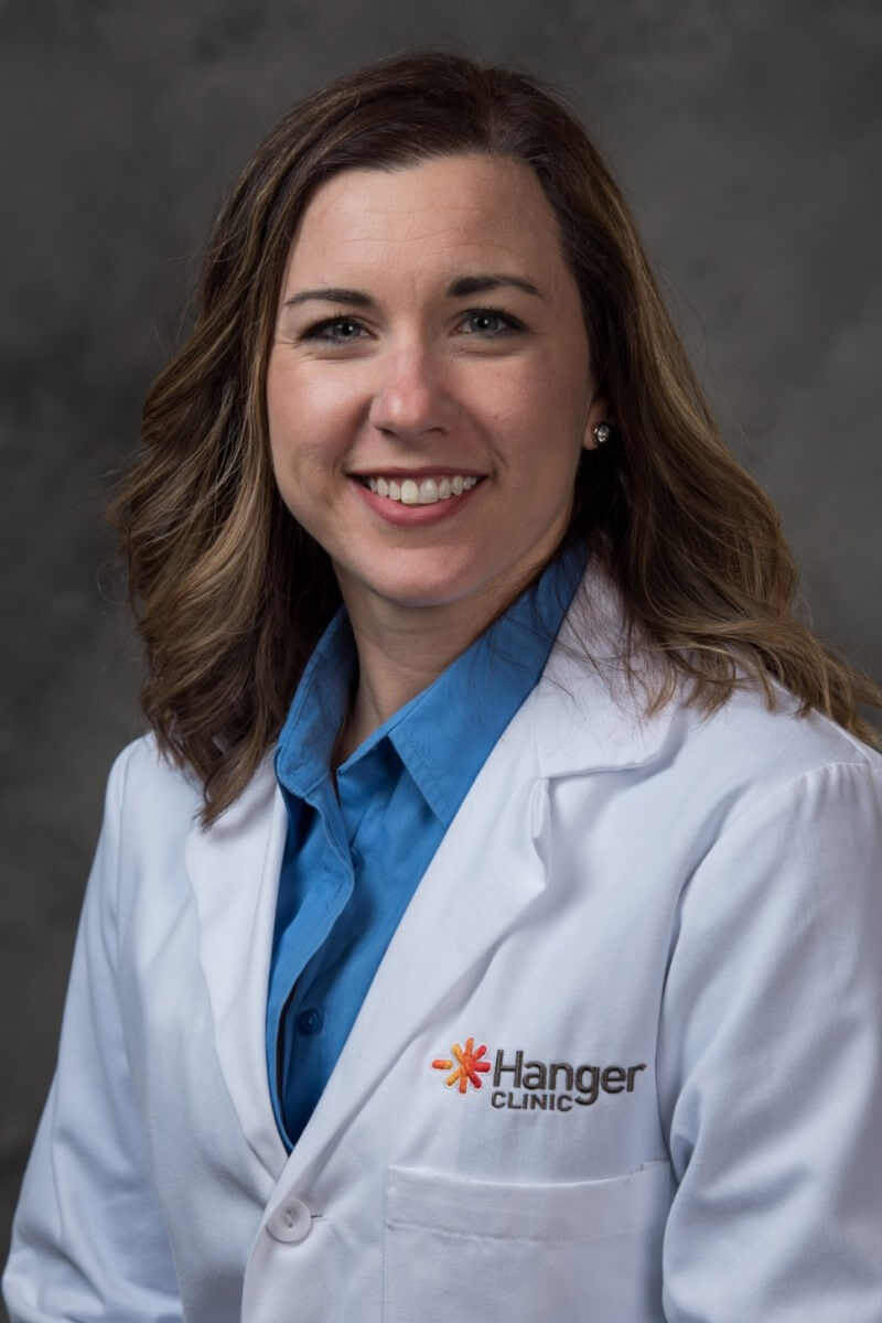 Headshot of Lindsay Reynolds