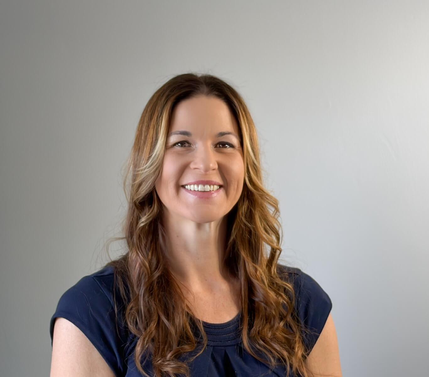 Headshot of Julie Quinlan