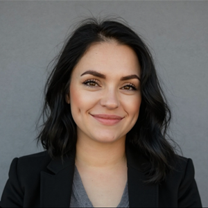 Photo of Beth Lozano Polichio