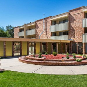 Fountain Garden Apartments