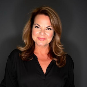 Photo of Julie Owens
