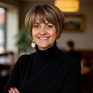 Photo of Robyn Cue