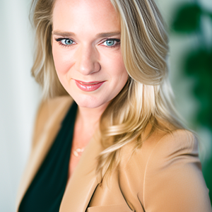 Photo of Cynthia Bundage