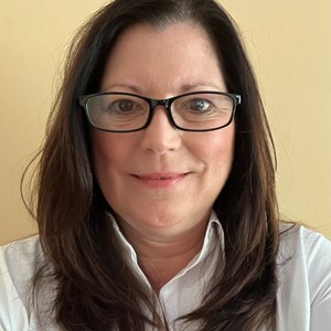 Photo of Laurie LePine