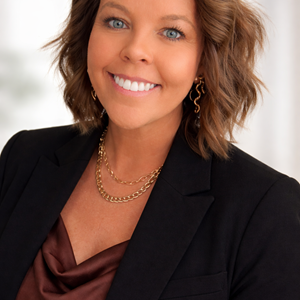 Photo of Brette Hemmings