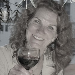 Linda Thompson Memorial Scholarship Donation
