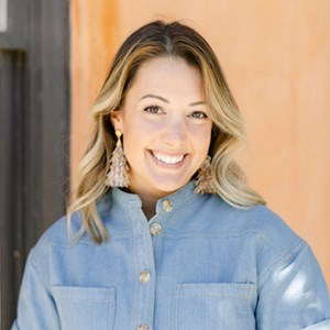 Taylor L McKenzie