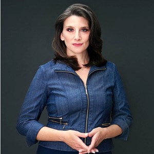 Photo of Christina Lewellen