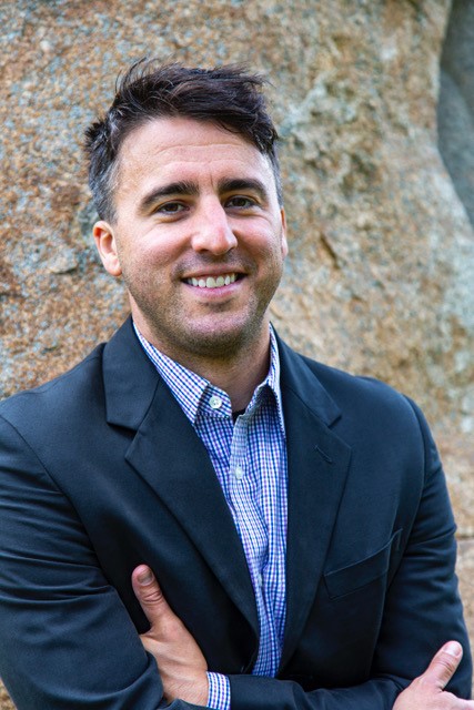 Dan Dunne headshot