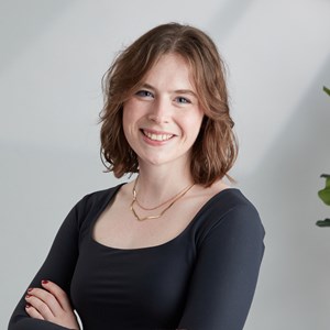 Photo of Claire Bugos