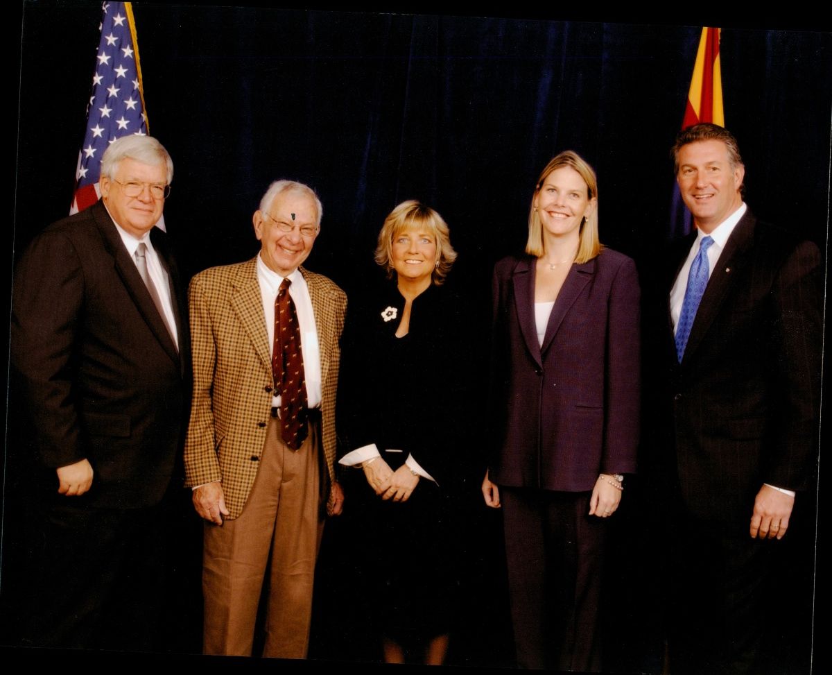 AMA delegates and members participating in NAA Advocate meetings
