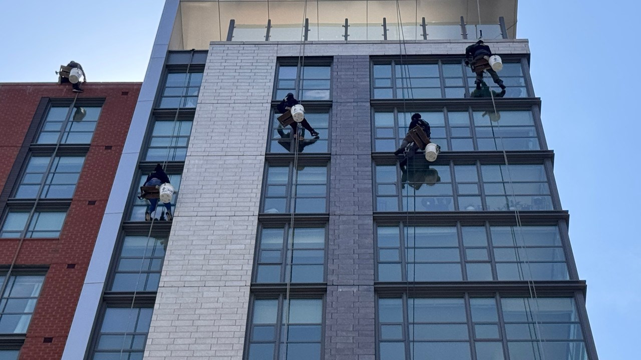 High-Rise Window Cleaning – Washington DC