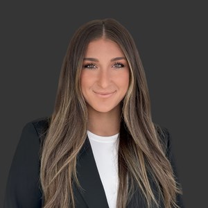 Photo of Kelly Tordone