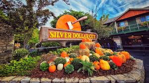 Guide to visiting Silver Dollar City ...