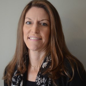 Photo of Suzanne Bates