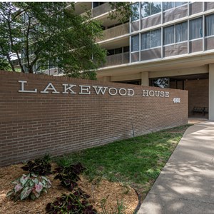 Photo of Lakewood House Apartments