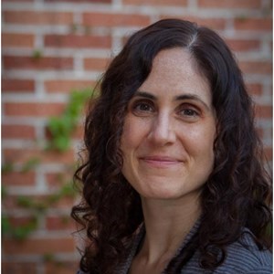 Allison R Benedetti