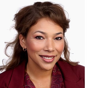 Photo of Aileen Sauris