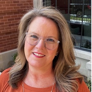 Photo of Amy Gabaldon