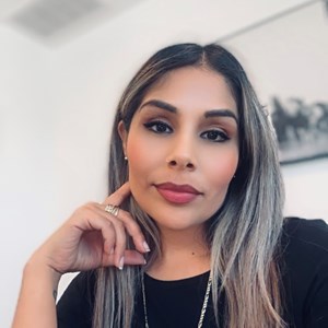 Photo of Victoria Lopez
