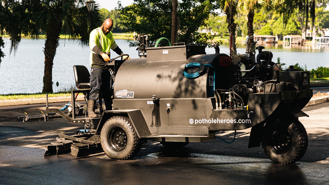 Sealcoat Machine