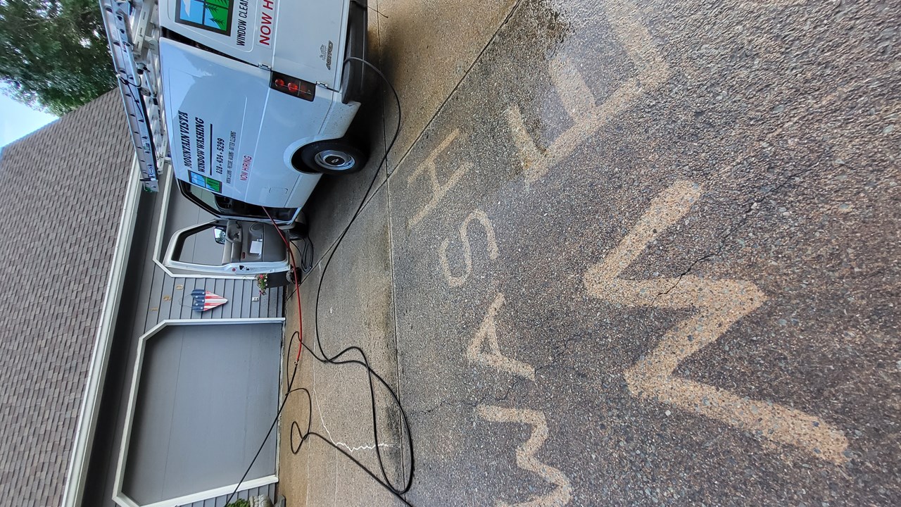 Residential Driveway Cleaning