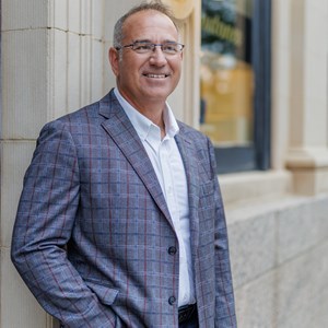 Larry Adams