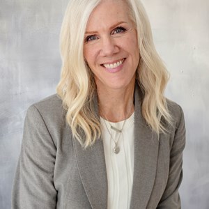 Photo of Michelle Olsen