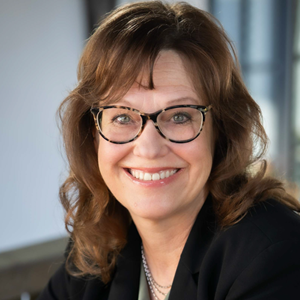 Photo of Dawn Aronson