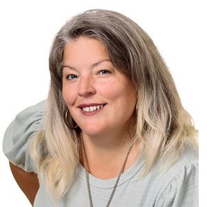 Photo of Jennifer Phelps