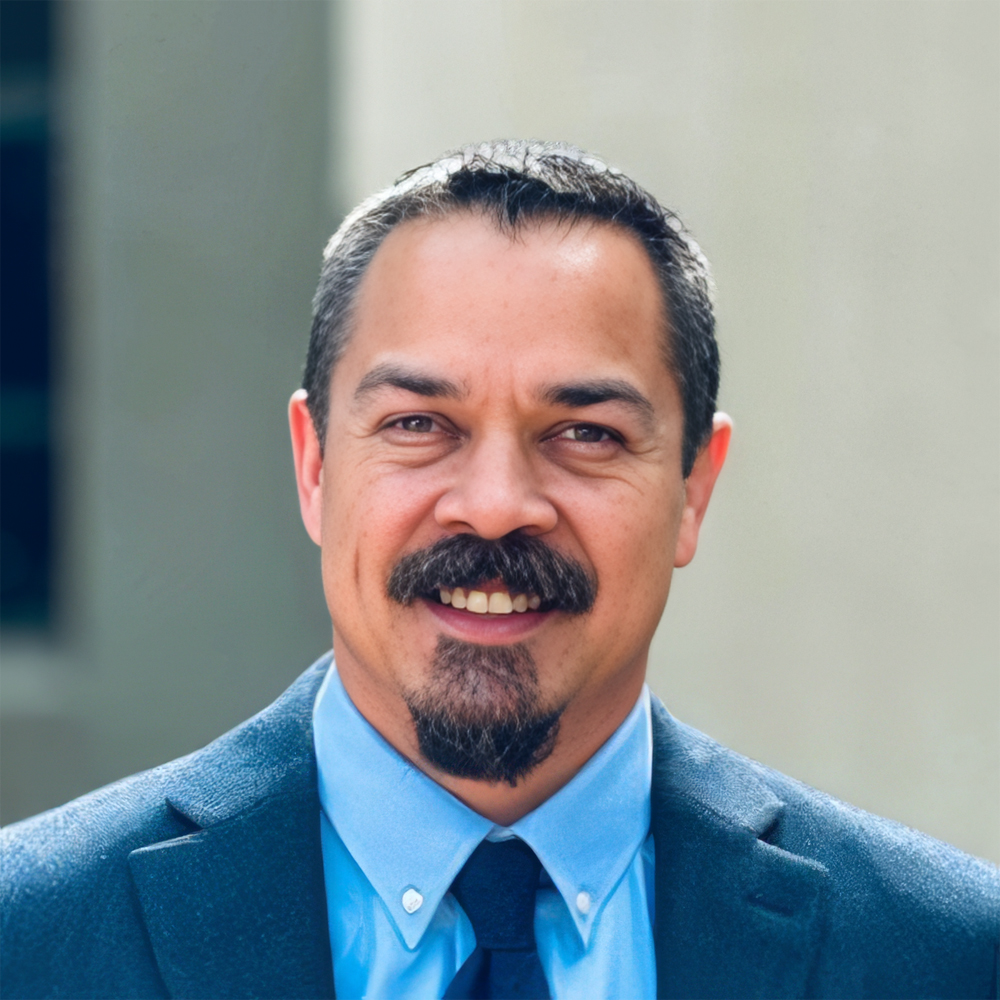 Robert Canales