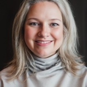 Alison English