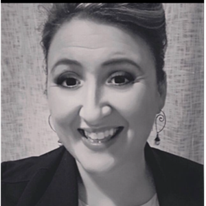 Photo of Holly DeVore