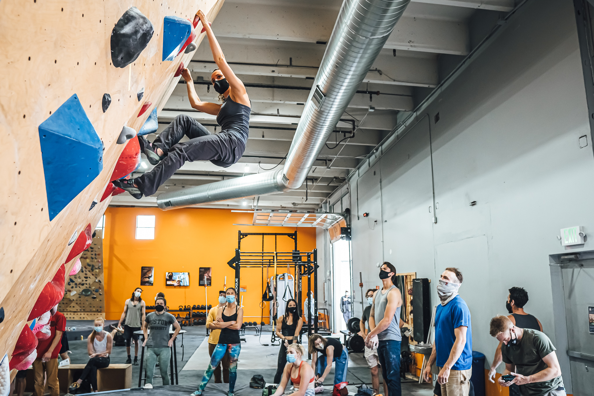 Strongmont Sends Bouldering Competition