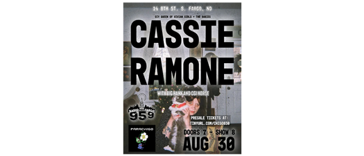 Cassie Ramone w/ Big Hank and CGI Horse