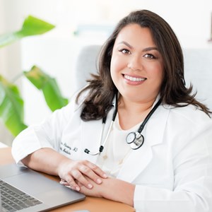 Photo of Alejandra Alvarez