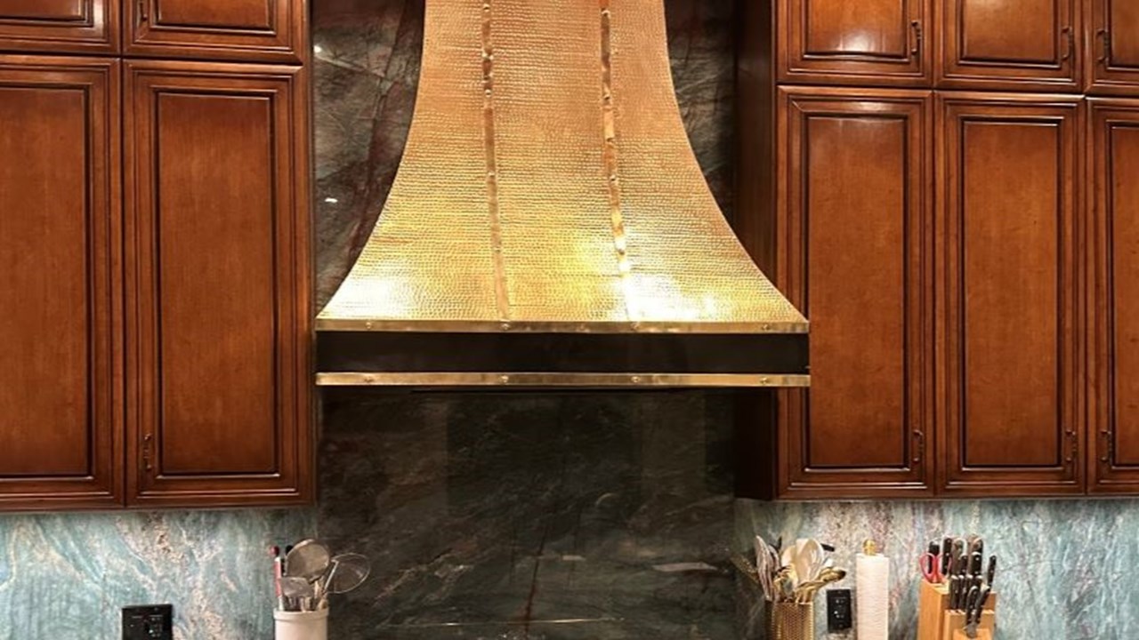Hammered Brass Range Hood – Amoretti Brothers