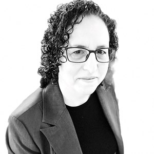 Photo of Lori Dolnick
