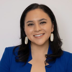 Photo of Lauren Mlouhi