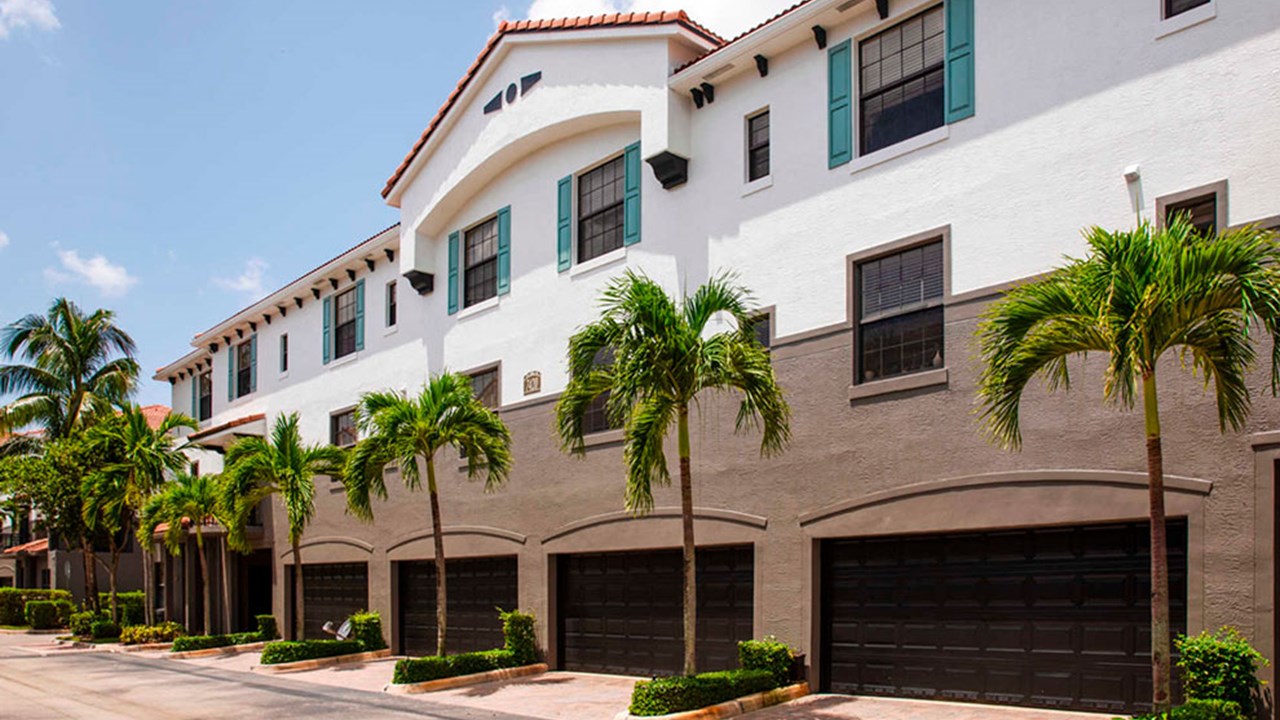 Exterior Building Painting