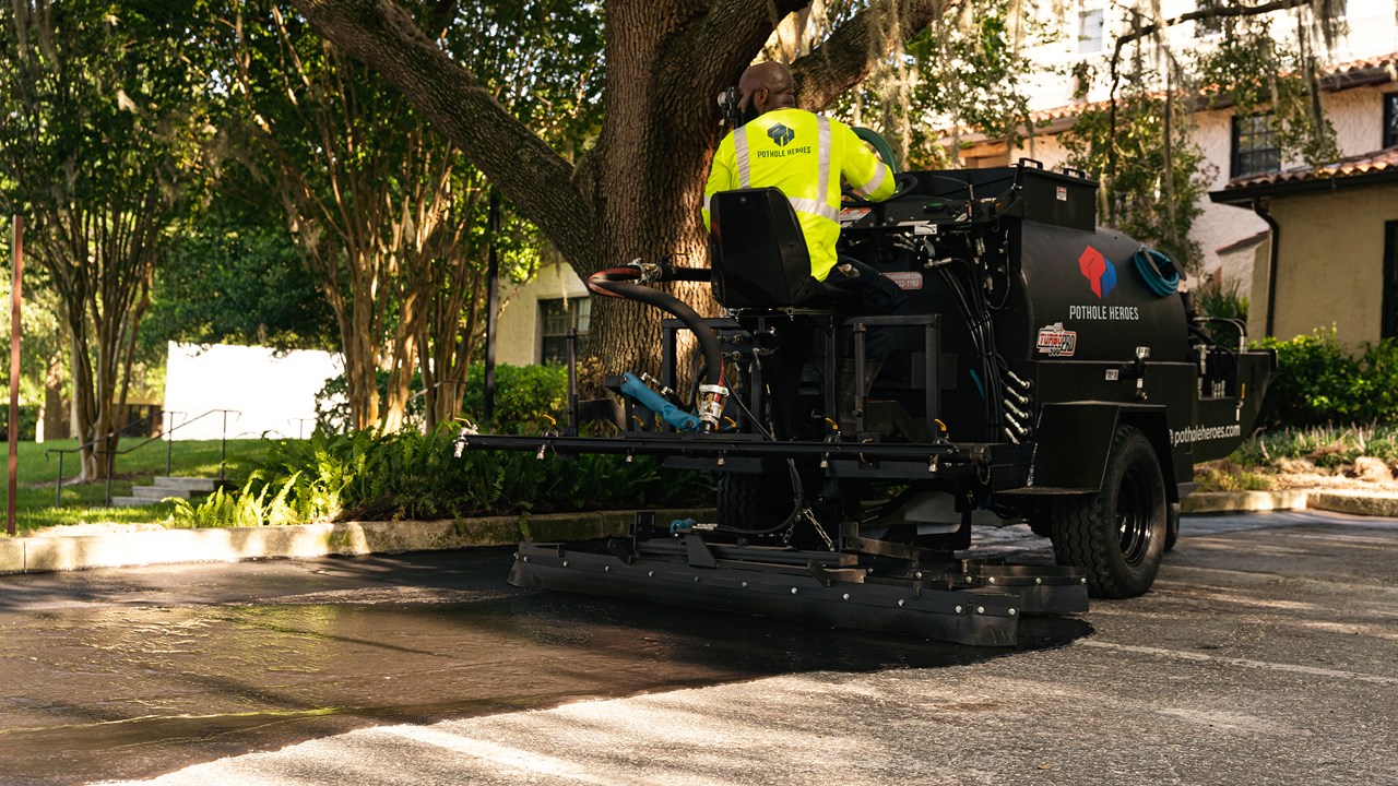 Sealcoat Machine