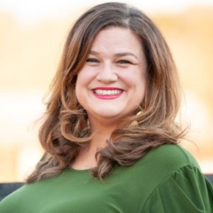 Photo of Jennifer Holle