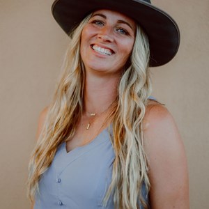Photo of Lindsay Ewing