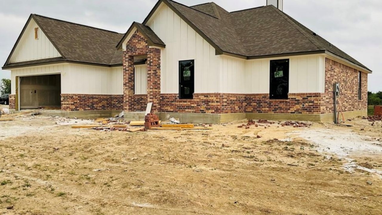 10368 Whiskey River Bryan, Tx 77808