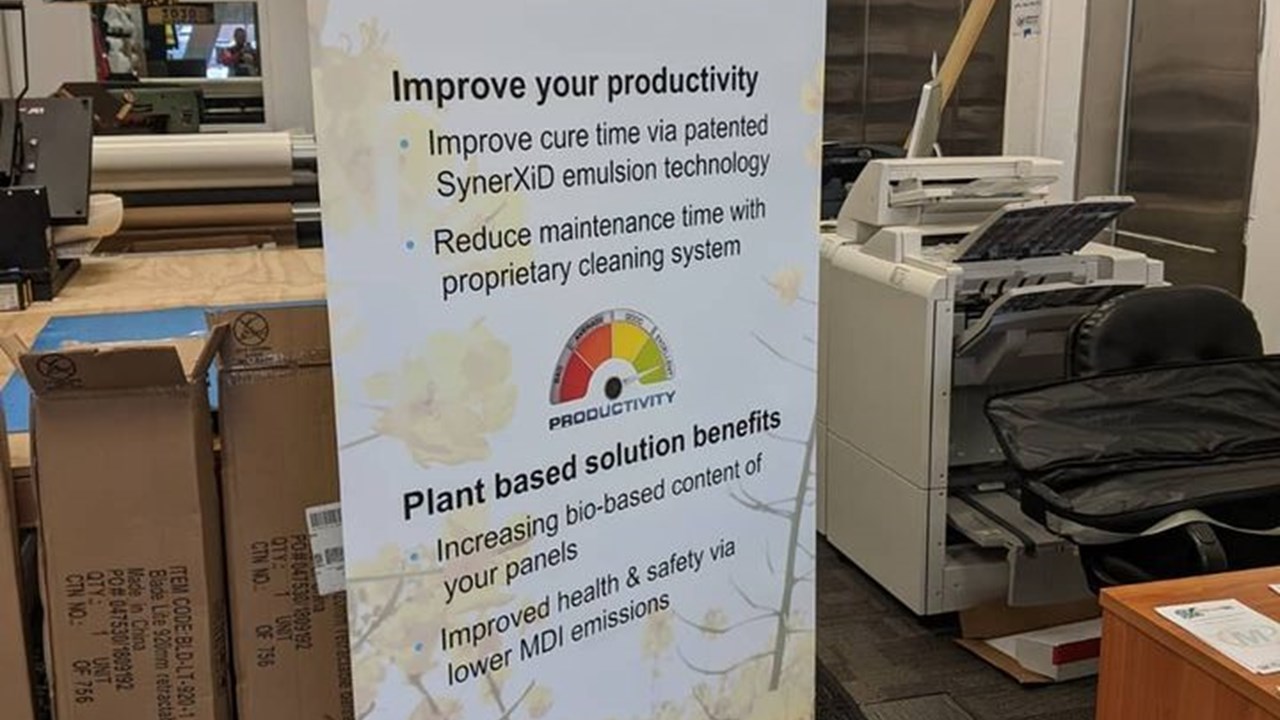 Tradeshow event displays