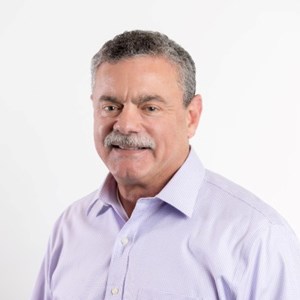 Photo of Manny Alvarez